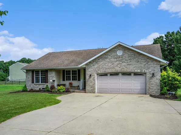 32076 Valewood Ln, Gobles, MI 49055