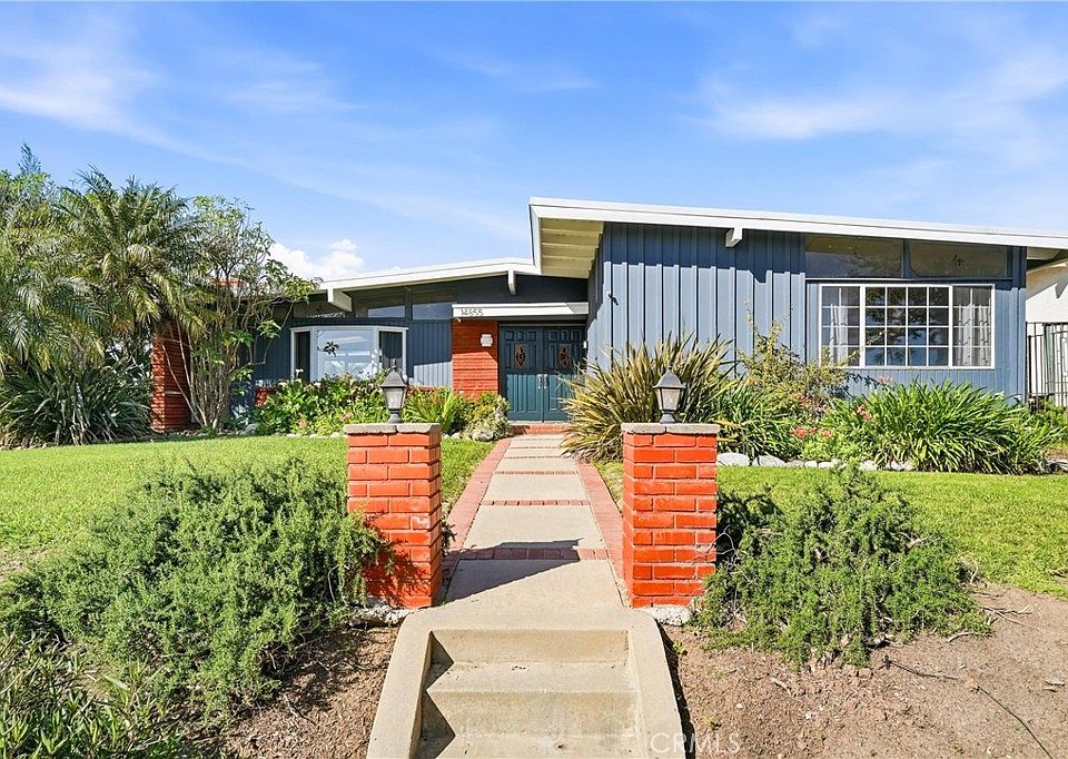 1st image of 14855 Valeda Dr