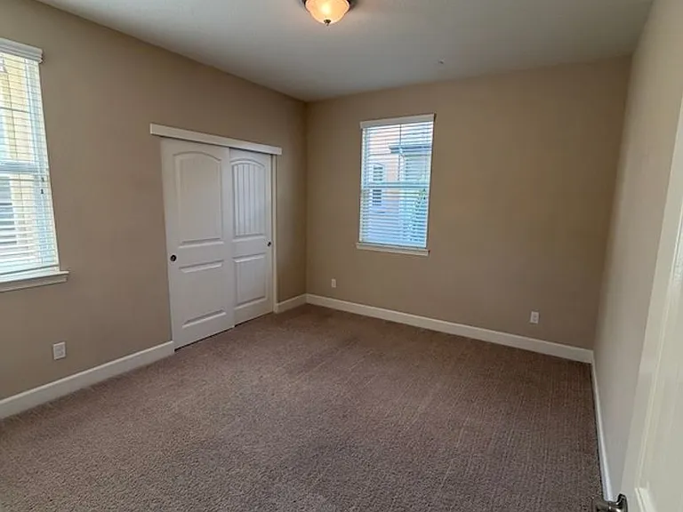 516 Dijon Pl — Photo 16