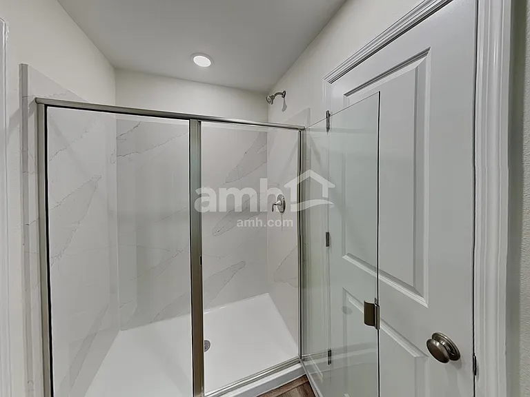 5666 Oesterle Rd — Photo 11