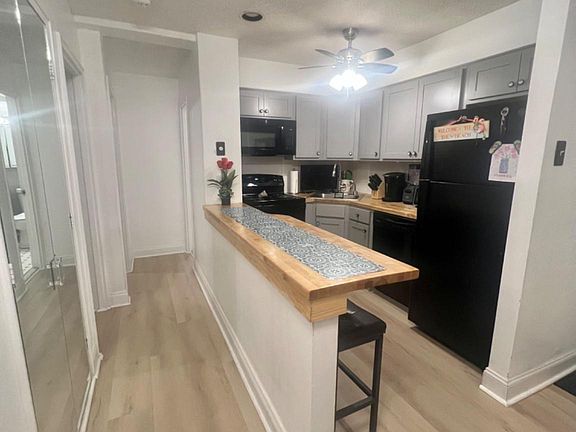 2nd image of 101 S Raleigh Ave