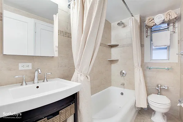 Sold by Sotheby's International Realty | media 5