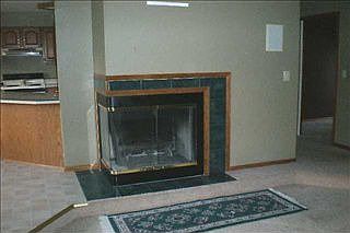 4th image of 23975 Glenwood Cir