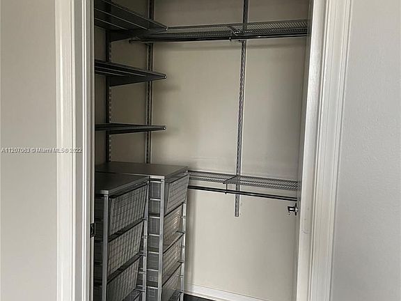 4th image of 10 Aragon Ave Suite 1113