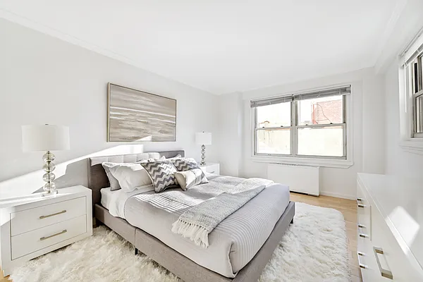 Sold by Compass | media 21