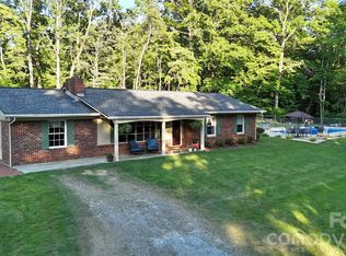 552 Coxes Creek Church Rd, Marion, NC 28752
