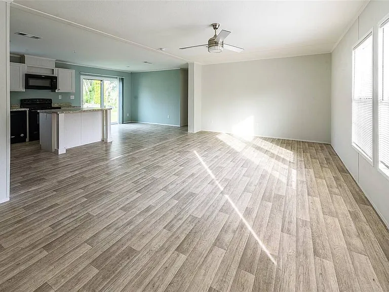 3205 J And J Manor Rd — Photo 3