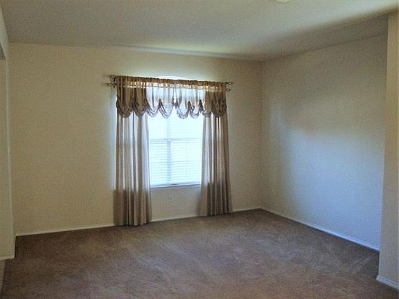 4th image of 1420 Gatlinburg Cir