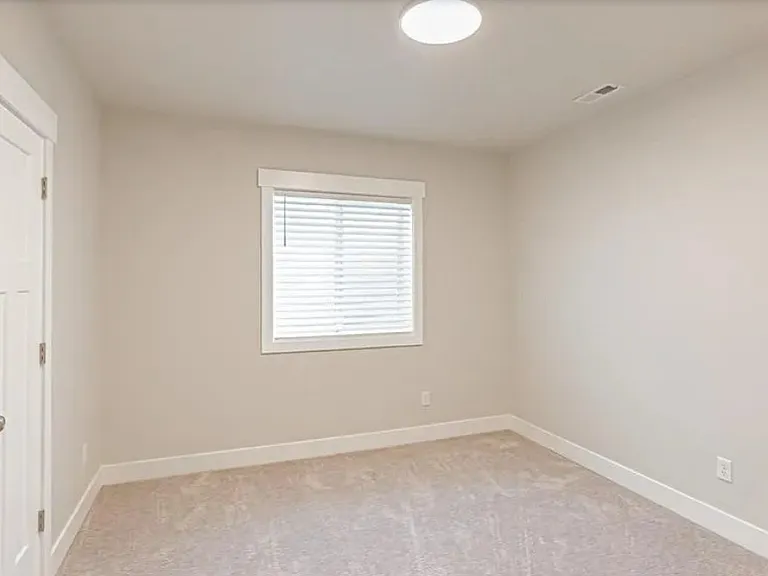 5622 Glass Mountain Blvd — Photo 6