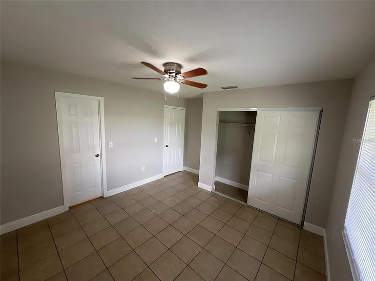 152 Julie Ln #B — Photo 7