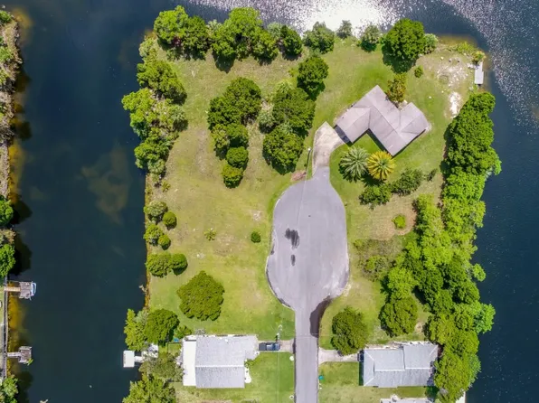 3168 Sea Grape Dr, Hernando Beach, FL 34607