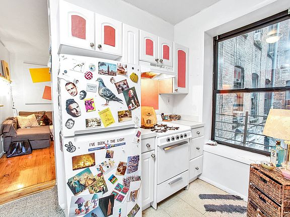 3rd image of 329 E 94th St APT 33