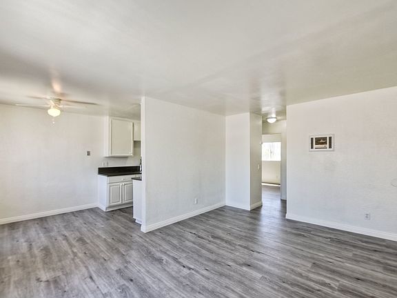 Photo is not of actual unit but similar - used for reference