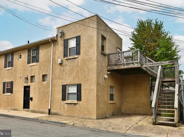 13 W Nippon St, Philadelphia, PA 19119