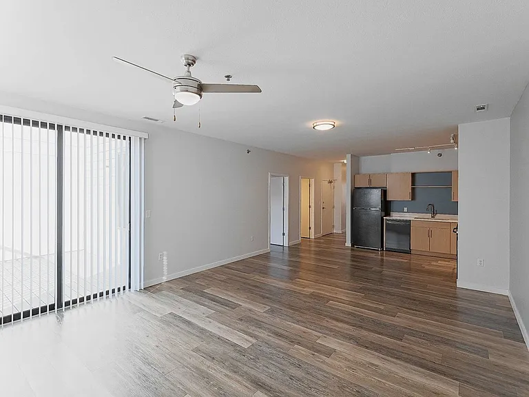River Rock Apartments — Photo 106