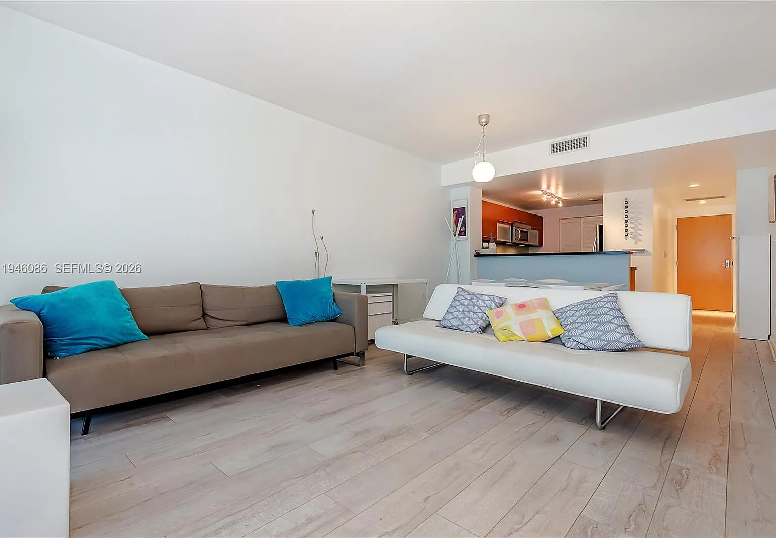 Vizcayne South Condo — Photo 2