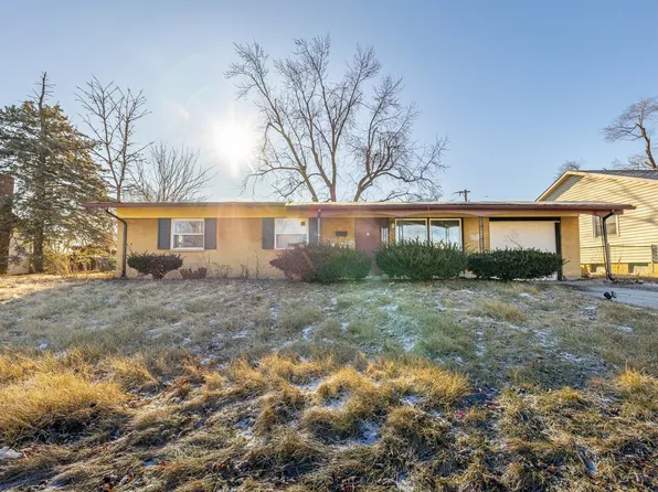 176 Craig Dr W, Chicago Heights, IL 60411