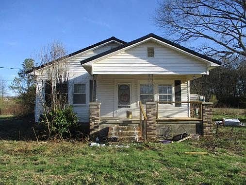 1st image of 2700 Mudd St