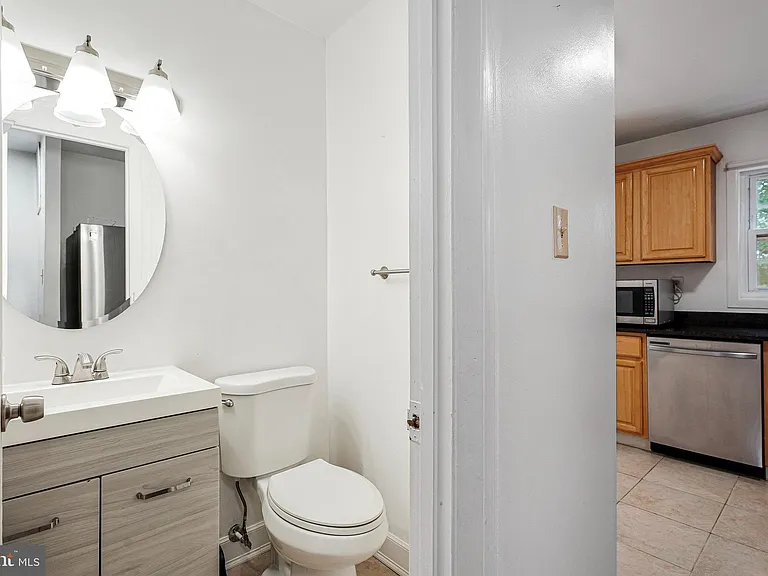 14707 Bentley Sq — Photo 14