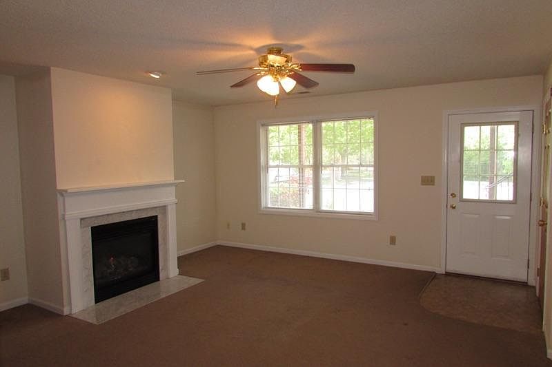 1st image of 100 Verbeck Ln #4