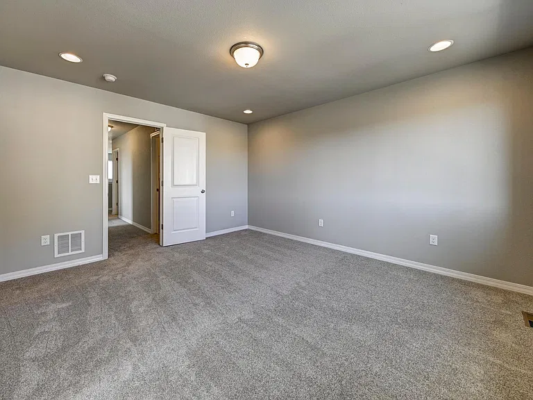 7508 Frigid Air Point — Photo 12