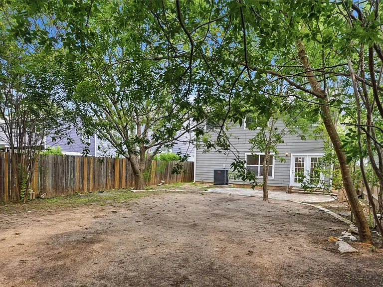 10316 Garbacz Dr — Photo 25