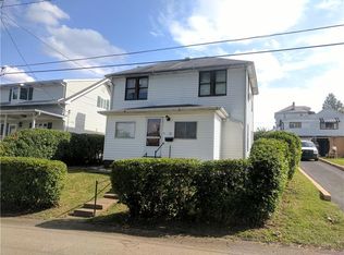 12 Cycle St, Uniontown, PA 15401