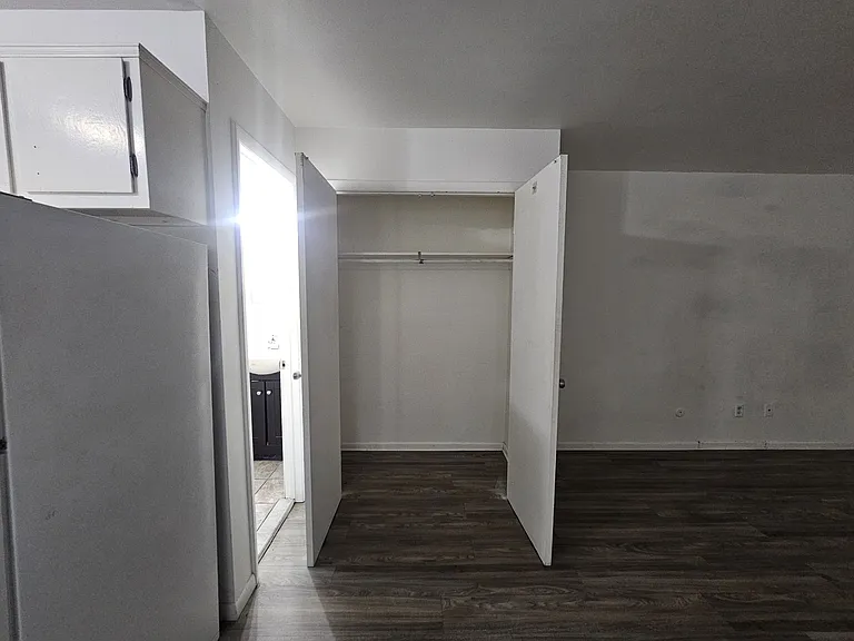 55 Handy St #1 — Photo 5