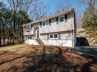 96 Lantern Dr, Monroe, CT 06468