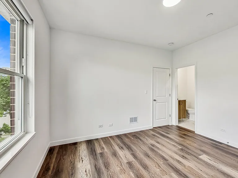 6135 S Kimbark Ave #203 — Photo 11