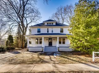 726 W Downer Pl, Aurora, IL 60506