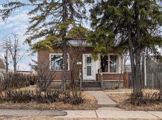 5015 W 52a St, Camrose, AB T4V 1W9