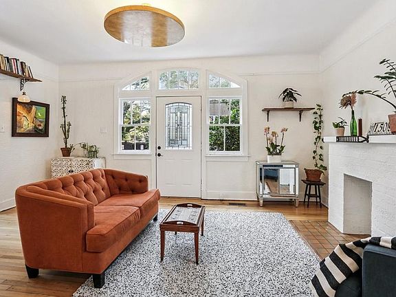 3rd image of 1509 Polymnia St