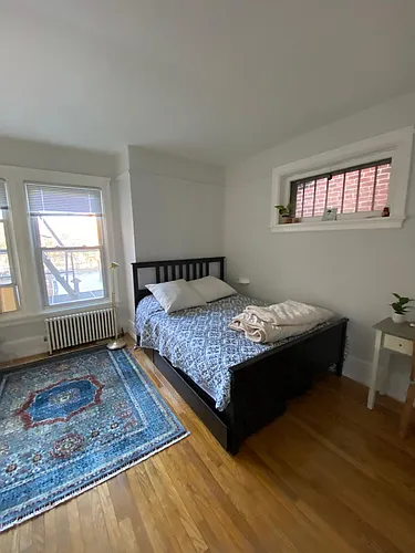 1847 Calvert St NW #5 Photo 1
