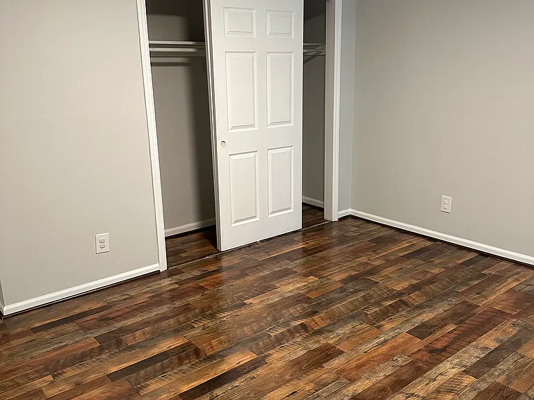 5730 Dockside Dr — Photo 17