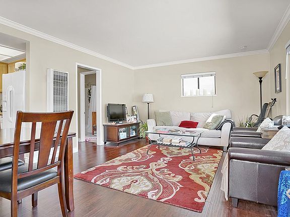 4th image of 202 30th St #A