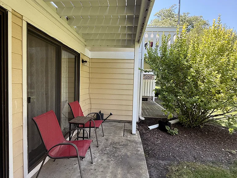 1166 Middlebury Ln #1 — Photo 23