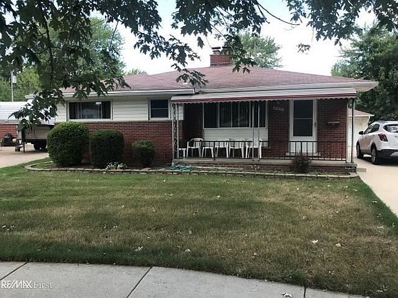 2nd image of 20837 Bayside St