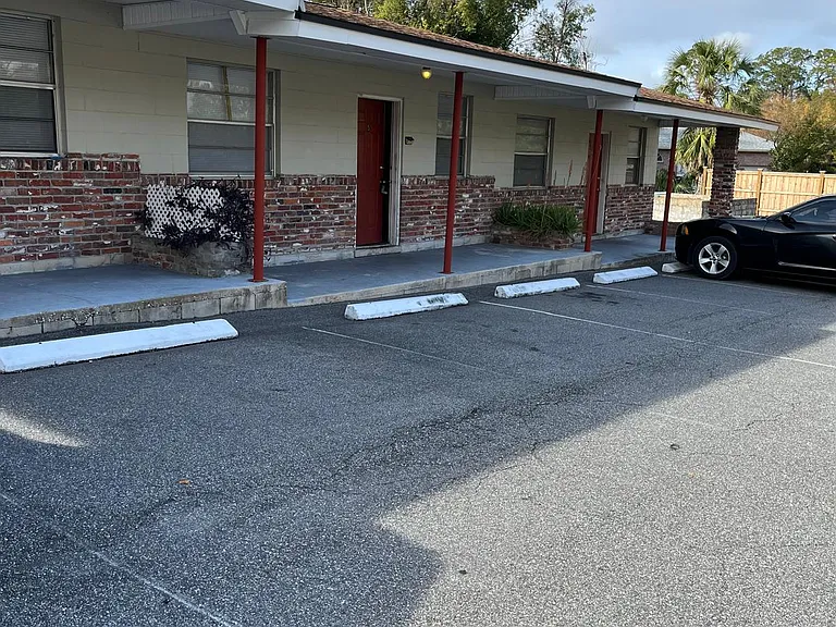 5139 Timuquana Rd — Photo 2