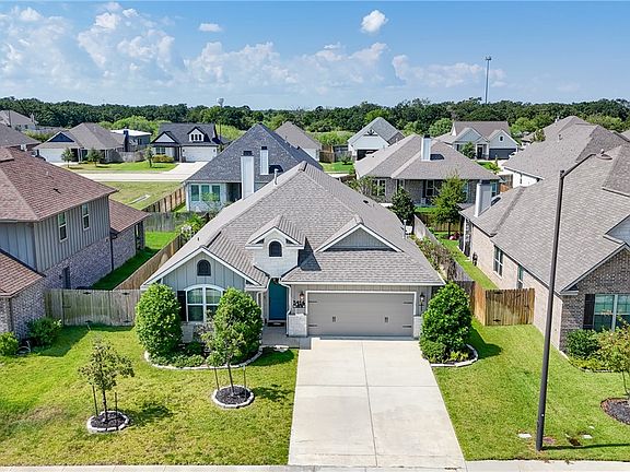 4th image of 3916 Eskew Dr
