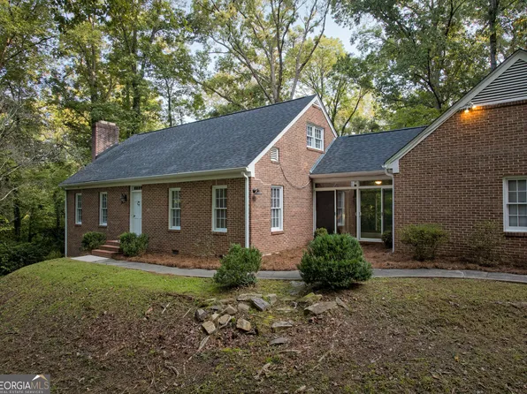 738 Glen Cove Dr, Macon, GA 31210