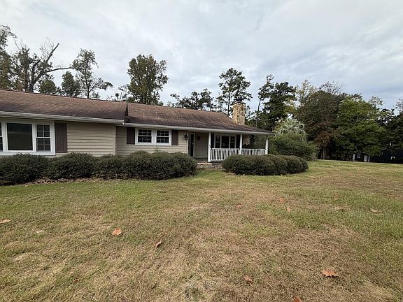 2nd image of 218 Hidden Springs Rd