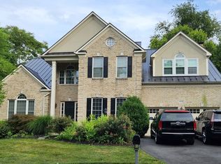318 Gaines Ct SW, Leesburg, VA