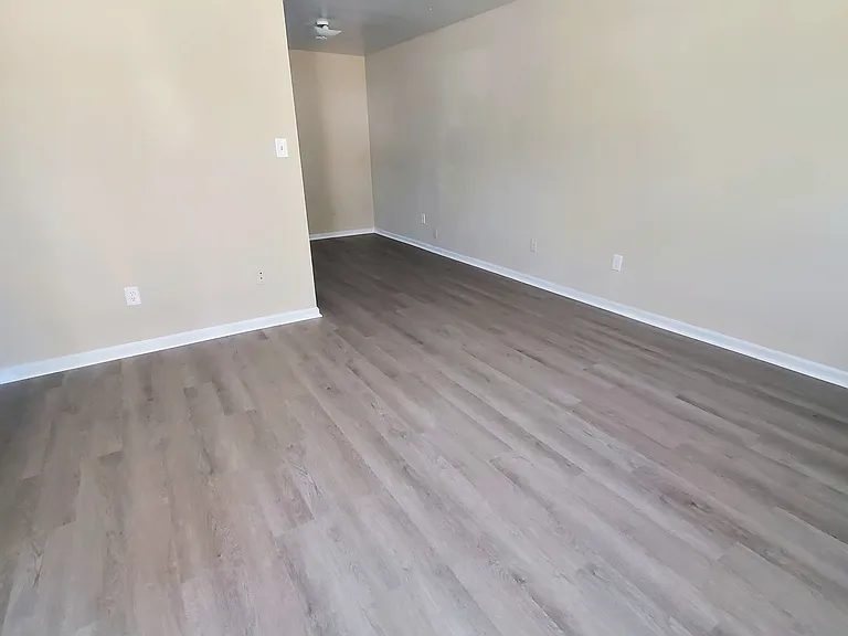 1826 E Trail Dr SE — Photo 6