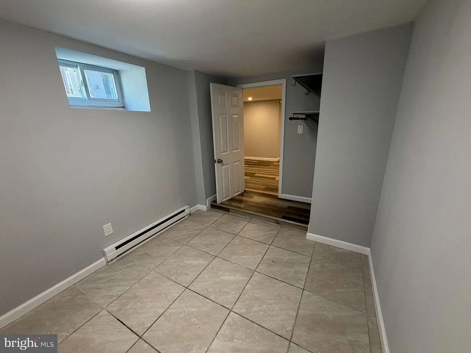 2 bed, 1.0 bath, 800 sqft, $1,200 — Photo 2