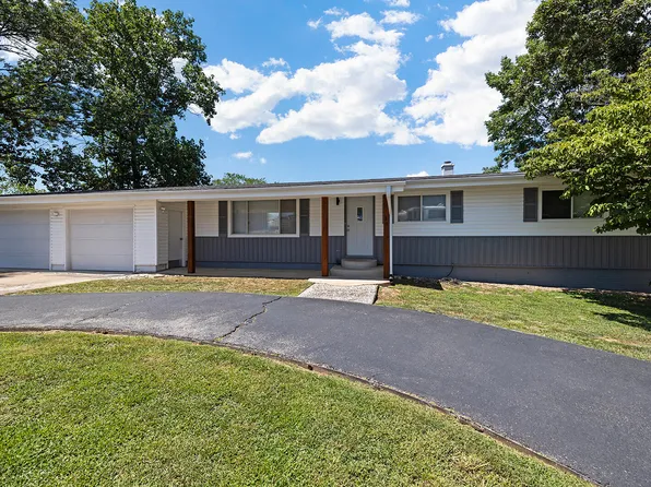 19 Crestview Street, Kimberling City, MO 65686