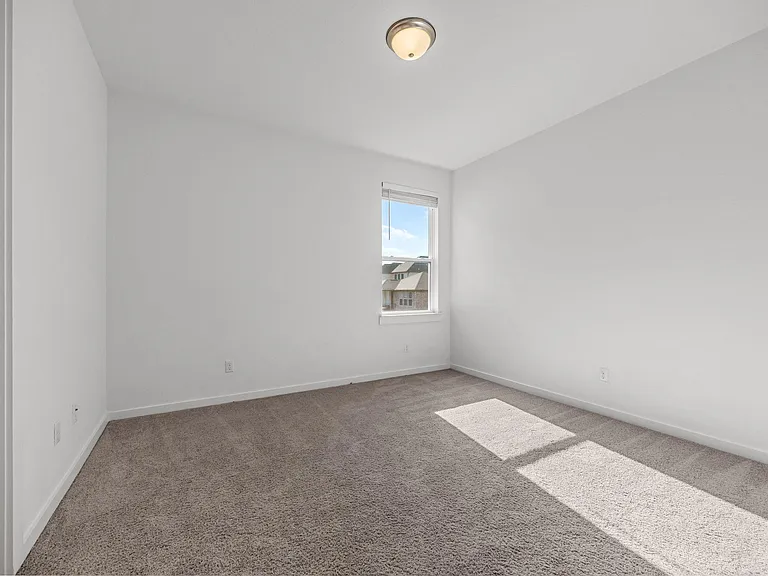 2145 Stampede Dr — Photo 27