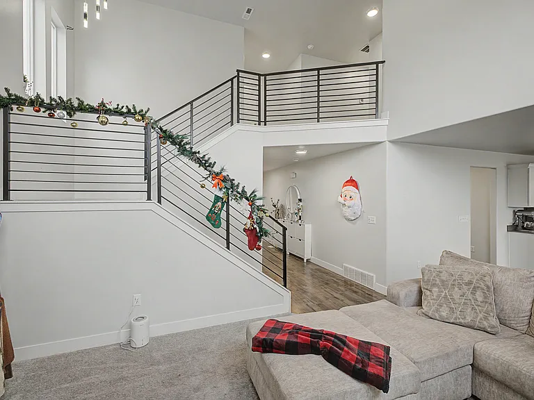 1529 W Stone Gate Dr — Photo 38