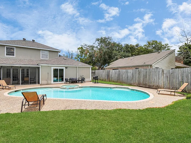 15711 Creekhaven Dr — Photo 5