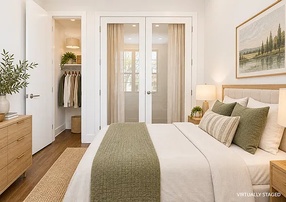 Bedroom, photo 1